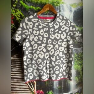 Anthropologie short sleeve sweater size SMALL cheetah print hot pink bottom .